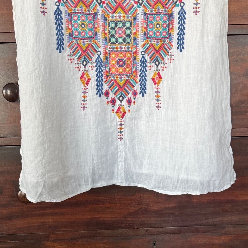 Johnny Was Embroidered Sleeveless White Top - Picture 5 of 7